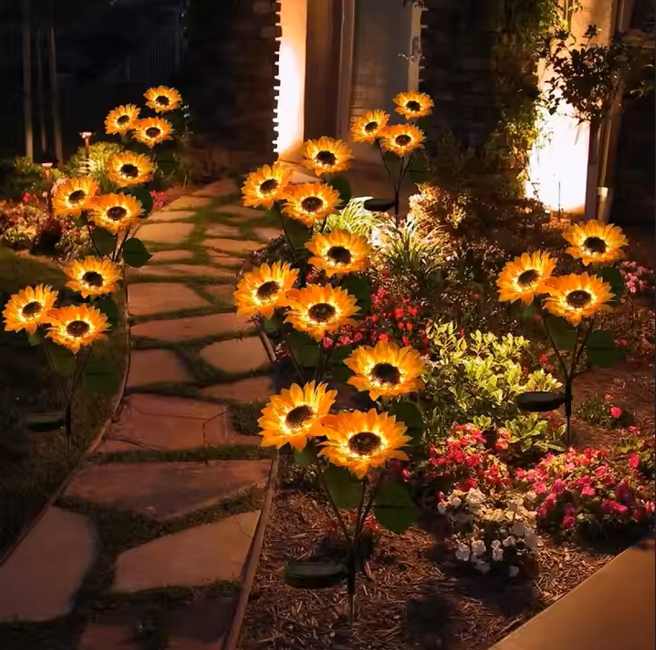 Solar Sunflower Garden Light – 3-Head 2 unit